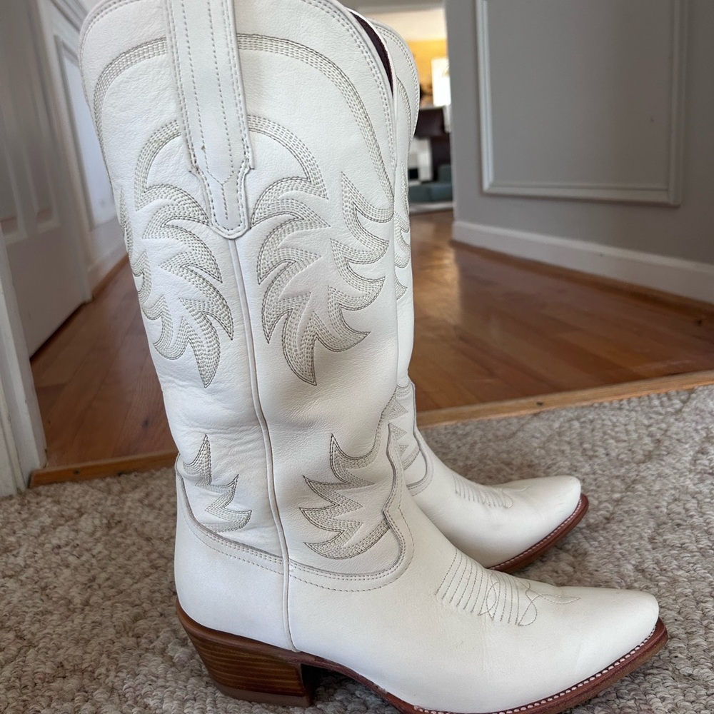 Tecovas White Annie Boots
